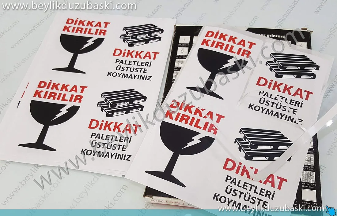 A4 ü 4 e bölen, tanex tarzı etiketler üzerine, baskı yapılır, acil üretilip, aynı gün kargo yapılabiler, beylikdüzü kaliteli baskı merkezi