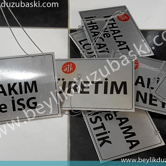 Zincirli, metal, tanıtım kartı, ürün üzerine takılan, ürün isim yazılı, açıklayıcı metal plaka, askılı, zincirli, metal tabela, istenilen ebat ve adet yapılır, alüminyum paslanmaz, zincirli tabela