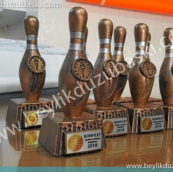 bowling cup, bowling tournament cup, bowling winner, bowling runner-up, 1.2.3. trophy trophies, 3-piece championship trophy, unboxed, for table top, trophy bowling kupası, bowling turnuva kupası, bowling birincisi, bowling ikincisi, 1.2.3. ödül kupaları, 3lü şampiyonluk kupası, kutusuz, masa üzeri kullanım için, kupa 3 lü set fiyatıdır