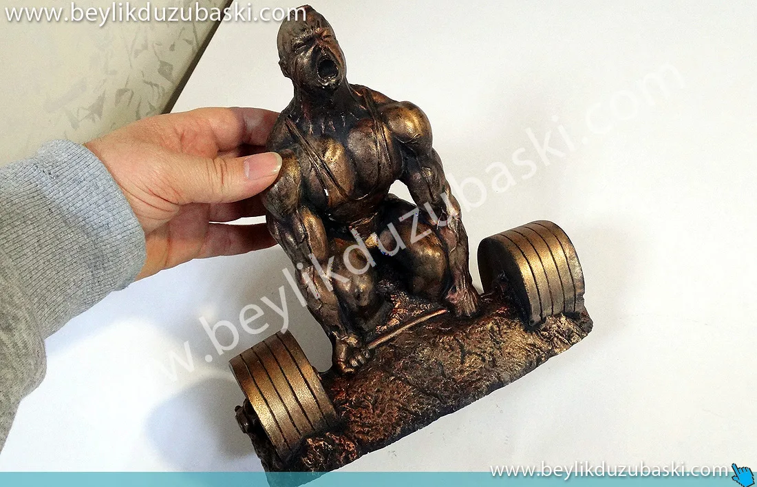 GPA Euro Champ için yapılan halter adam, halter kaldıran adam, ağırlık sporları için ödül ve plaket, döküm polyester, el boyaması, yerli üretim