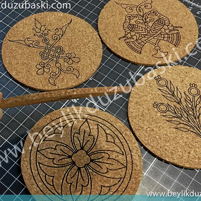 dungeon master, bardak altı, mantar bardak altı, az adet üretim mümkün, özel tasarım bardak altı baskısı, gerçek mantar üzerine baskı, hızlı üretim, dungeon master, coaster, cork coaster, small production possible, special design coaster printing, printing on real cork, fast production
