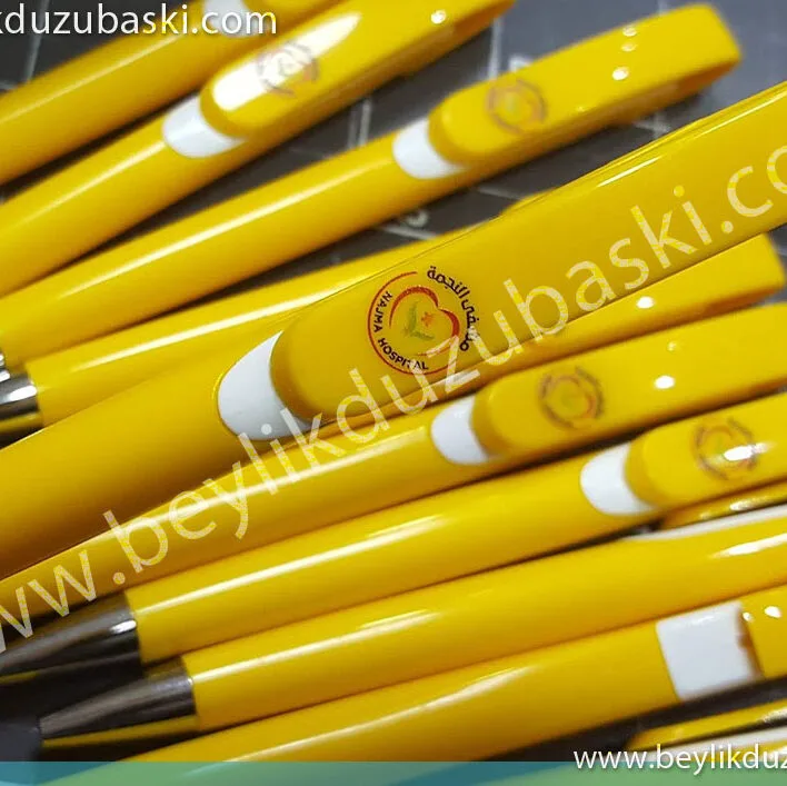 plastik kalem üzerine baskı, çıkmaz kazınmaz, kaliteli baskı, plastik tükenmez kalem markalama, düğün töreni için kalem baskı, renkli kalem baskısı, düğün hatırası kalem, pembe ve mavi