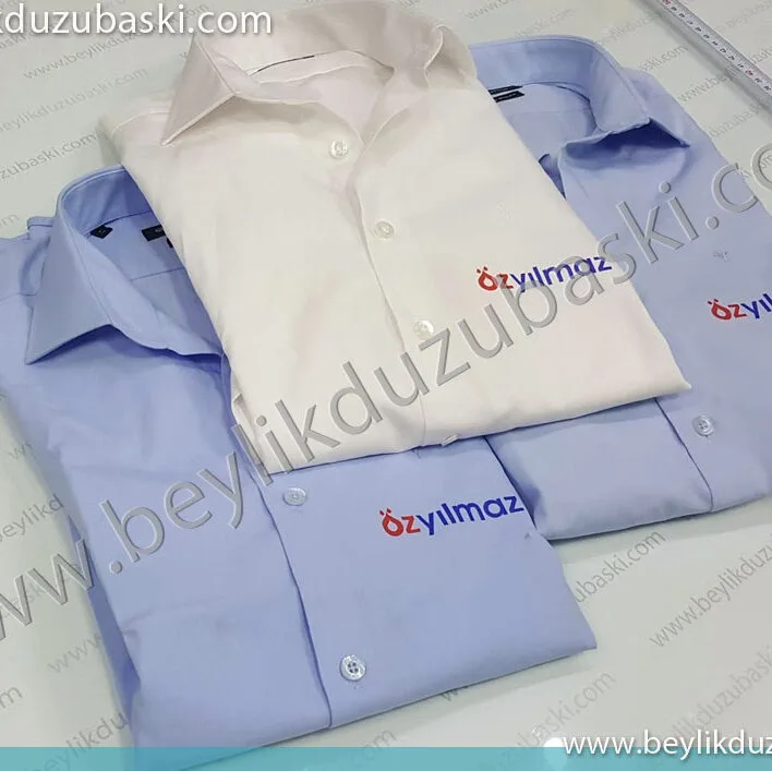 iş gömleği üzerine baskı, iş yerinde kullanıma uygun, yıkamaya dayanıklı, kaliteli gömlek baskısı, logo ve isim baskısı yapılır, gömlek üzerine kalıcı baskı