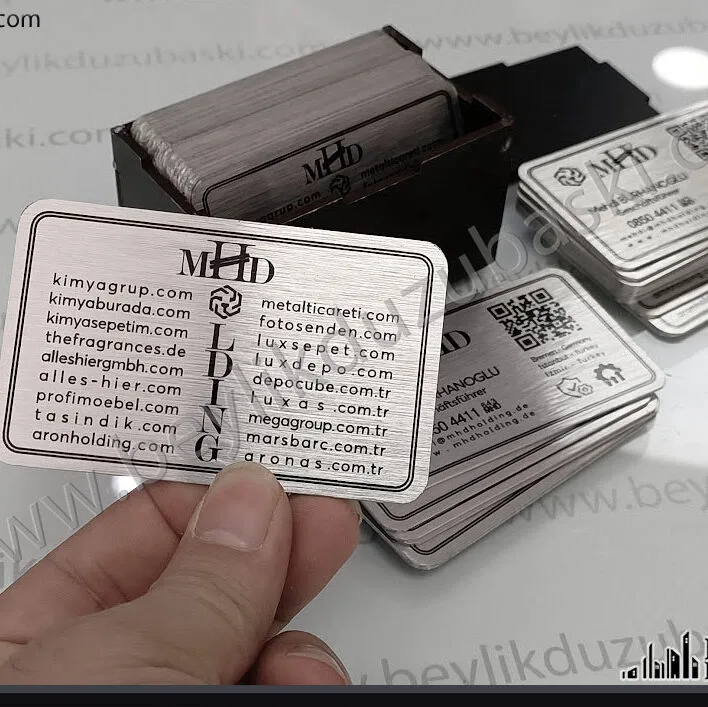 metal kartvizit, aynı gün üretim, aynı gün kargo, hızlı teslimat, tek yüzey ve 2 yüzey baskı, kaliteli kartvizit, tasarım desteği, metal kart, metal kart, alüminyum kart, hızlı üretim, aynı gün kargo