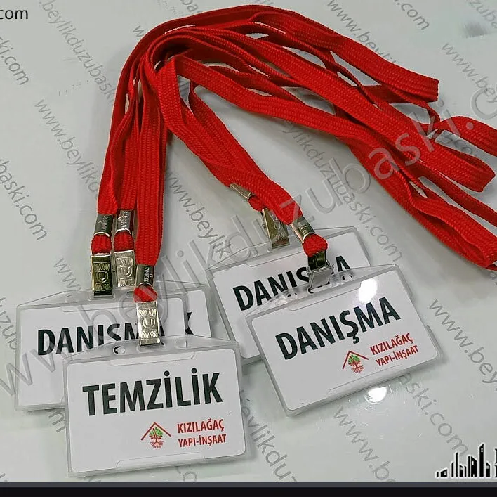 çalışan yaka isimliği, boyun ipi, askılı yaka kartı, plastik yaka isimliği, boyun askılı, ipli yaka isimliği, kaliteli ürün, hızlı üretim, Boyun ipi, yaka isimliği, ip askılı yaka kartı, personel isimliği, plastik kart baskılı