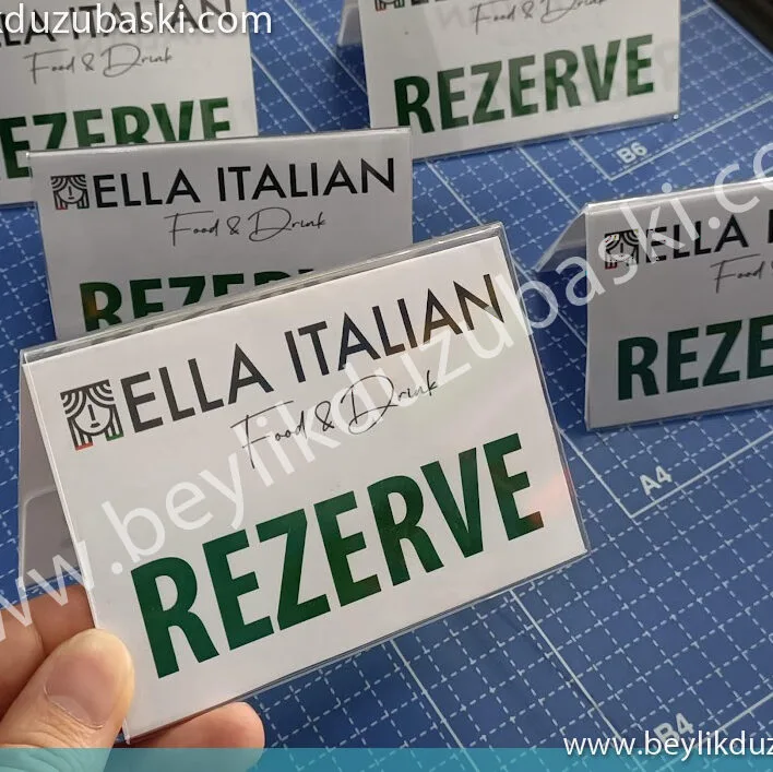 rezerve kartı, üçgen plastik rezerve, masa üzeri rezervasyon tabelası, kaliteli ürün, içi değişir, aynı gün gönderim, baskılı baskısız fiyat seçenekleri