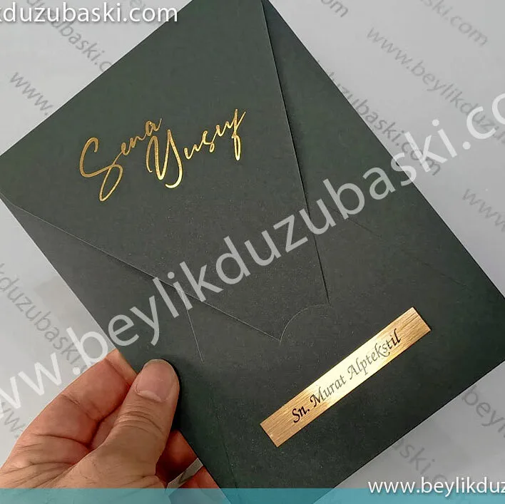 davetiye üzerine metalden, isim baskılı kaliteli isimlik, metal plaka baskılı davetiye isimliği, tek tek davetli isimleri yazılı metal plakalar