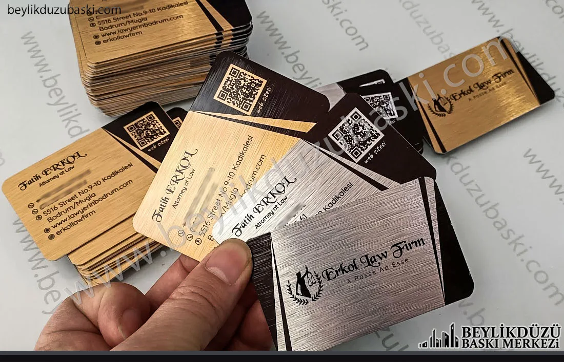 Avukat kartvizit, tasarım desteği, metal kartvizit, aynı gün gönderim, kurye gönderimi yapılır, hızlı üretim yapılır, acil metal kartvizit